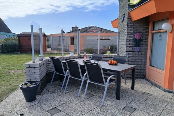 Foto van Bungalow met 1 slaapkamer - Vakantiehuis in Julianadorp aan Zee, Niederlande, Europa - Untagged