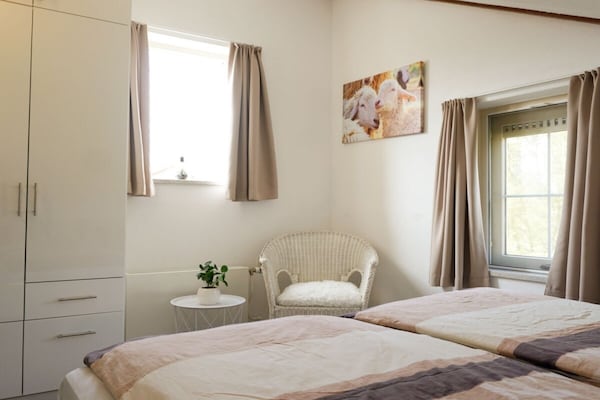 Foto van Bungalow met 3 slaapkamers - Vakantiehuis in De Cocksdorp - Untagged