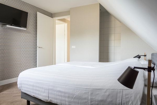 Foto van Moderne villa met een privéterras in De Cocksdorp - BedRoom