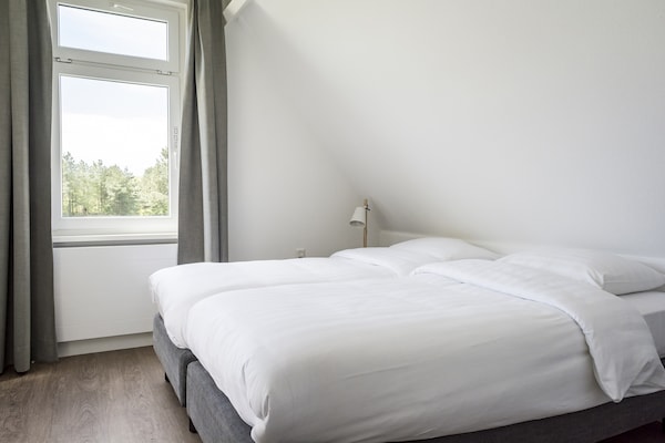 Foto van Comfortabele Texelse Bungalow - Vakantiehuis in De Cocksdorp Texel - BedRoom