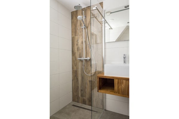 Foto van Comfortabele Texelse Bungalow - Vakantiehuis in De Cocksdorp Texel - BathRoom