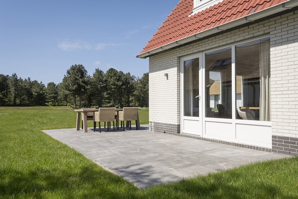 Foto van Comfortabele Texelse Bungalow - Vakantiehuis in De Cocksdorp Texel - GardenSummer