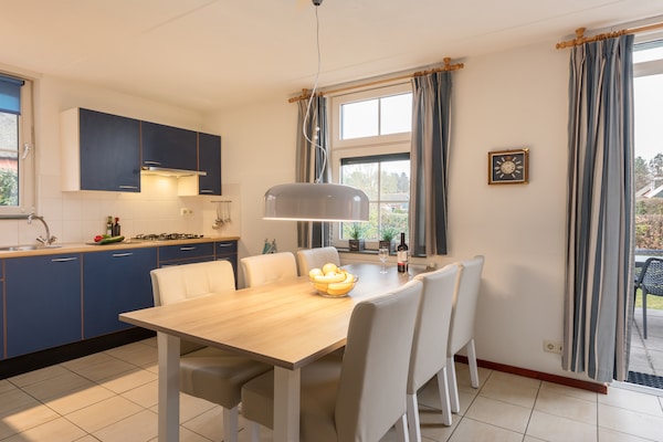 Foto van Moderne bungalows vlakbij het strand - Vakantiehuis in De Koog - DiningRoom