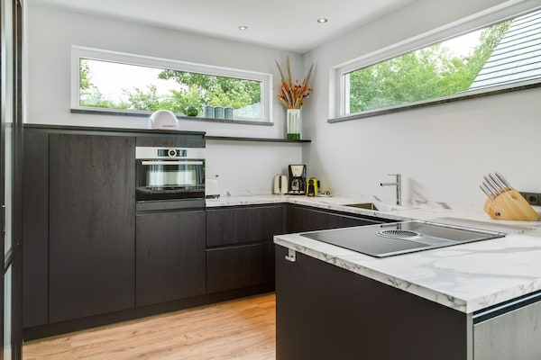 Foto van Bungalow op Texel bij Nationaal Park Duinen - Vakantiehuis in De Koog Texel - Kitchen