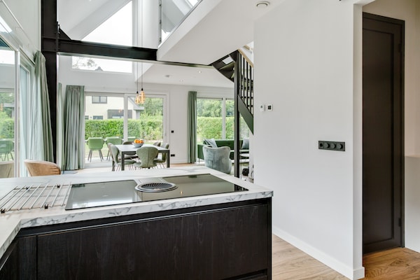 Foto van Bungalow op Texel bij Nationaal Park Duinen - Vakantiehuis in De Koog Texel - Kitchen