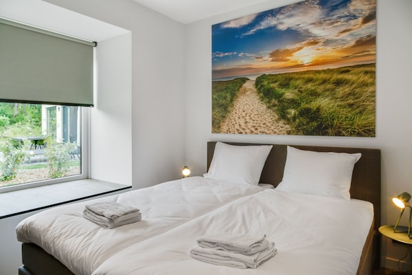 Foto van Bungalow op Texel bij Nationaal Park Duinen - Vakantiehuis in De Koog Texel - BedRoom