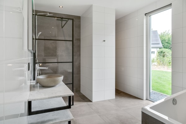Foto van Bungalow op Texel bij Nationaal Park Duinen - Vakantiehuis in De Koog Texel - BathRoom