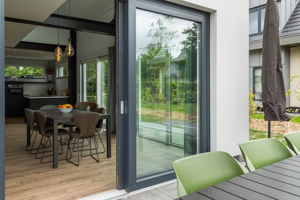 Foto van Bungalow op Texel bij Nationaal Park Duinen - Vakantiehuis in De Koog Texel - TerraceBalcony