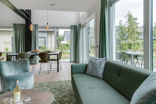 Foto van Bungalow op Texel bij Nationaal Park Duinen - Vakantiehuis in De Koog Texel - LivingRoom