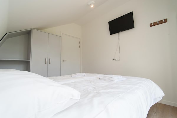 Foto van Wellnessretraite in de duinen van Egmond - Vakantiehuis in Egmond aan den Hoef - BedRoom