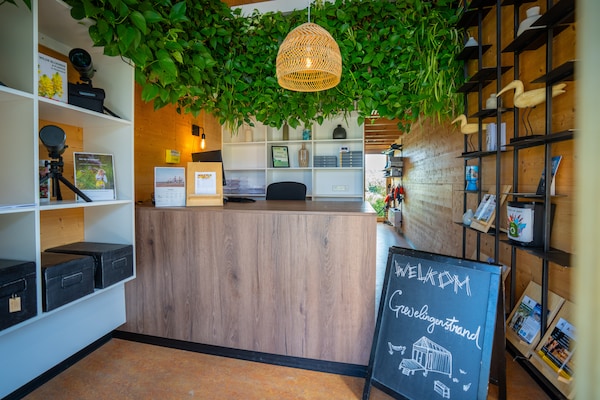Foto van Retreat aan het meer met hangmat - Vakantiehuis in Ouddorp - HallReception