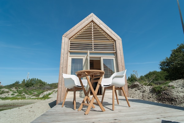 Foto van Retreat aan het meer met hangmat - Vakantiehuis in Ouddorp - TerraceBalcony