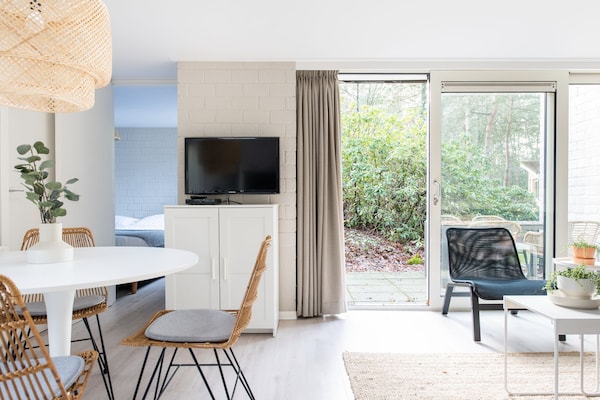 Foto van Bungalow bij Veluwezand - Vakantiehuis in Kootwijk - LivingRoom