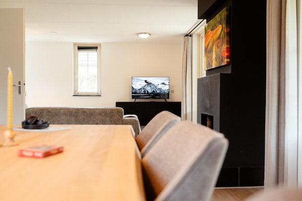 Foto van Villa in Nederland met ruime tuin - Vakantiehuis in Voorthuizen - LivingRoom