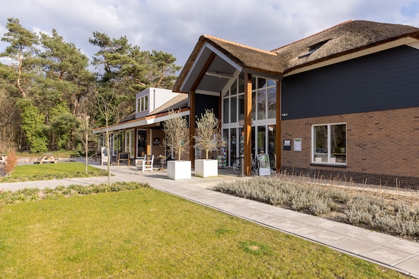 Foto van Bungalow in Veluwe vlakbij Harderwijk - Vakantiehuis in Putten - ParkFacilities