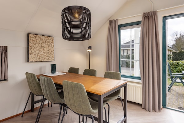 Foto van Bungalow in Veluwe vlakbij Harderwijk - Vakantiehuis in Putten - DiningRoom