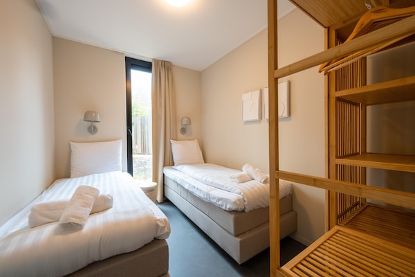 Foto van Vakantiehuis in Bos met Whirlpool - Vakantiehuis in Zeewolde - BedRoom