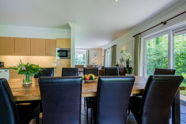 Foto van Villa in Scherpenzeel bij Veluwebos - Vakantiehuis in Scherpenzeel - DiningRoom