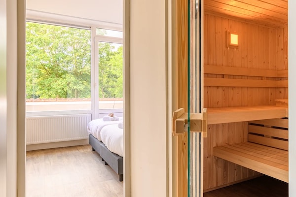 Foto van Wellnessappartement met sauna, uitzicht - Vakantiehuis in Bruinisse - BedRoom