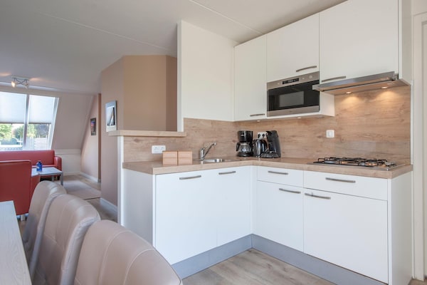 Foto van Villa in Zeeland dicht bij het strand - Vakantiehuis in Scharendijke - Kitchen