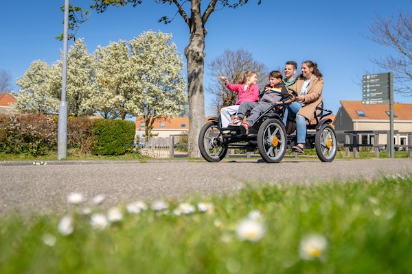 Foto van Bungalow in Zeeland bij het Strand - Vakantiehuis in Renesse - ParkFacilities