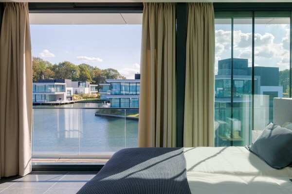 Foto van Watervilla in Zeeland bij Veerse Meer - Vakantiehuis in Arnemuiden - BedRoom