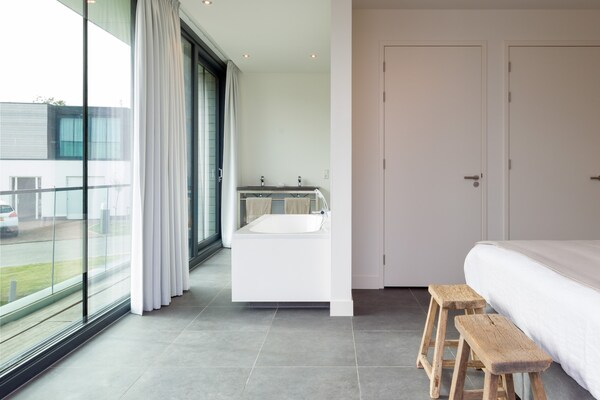 Foto van Watervilla in Zeeland bij Veerse Meer - Vakantiehuis in Arnemuiden - BedRoom