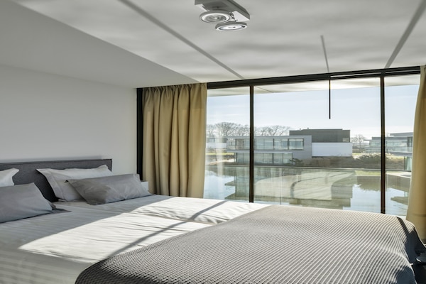 Foto van Watervilla in Zeeland bij Veerse Meer - Vakantiehuis in Arnemuiden - BedRoom