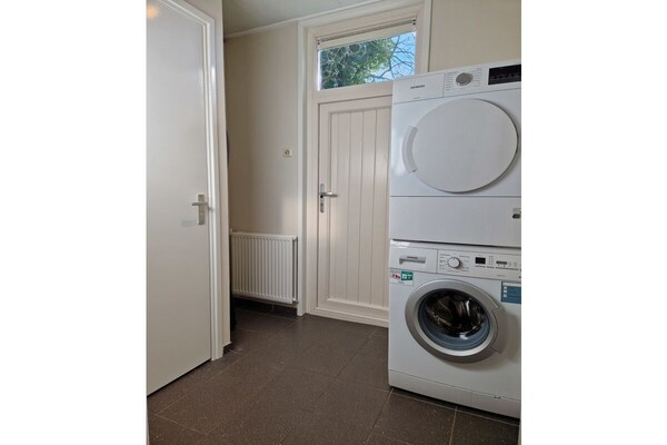 Foto van Bungalow met 2 slaapkamers - Vakantiehuis in Oostkapelle - Untagged