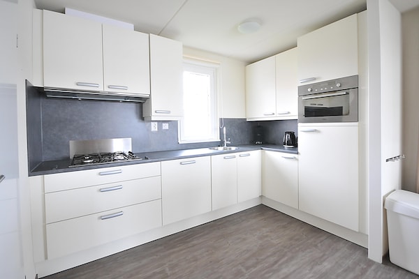 Foto van Villa in Cadzand-Bad bij Noordzeestrand - Vakantiehuis in Cadzand-Bad - Kitchen
