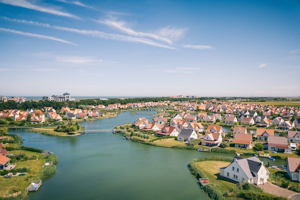 Foto van Villa in Cadzand-Bad bij Noordzeestrand - Vakantiehuis in Cadzand-Bad - ExteriorSummer