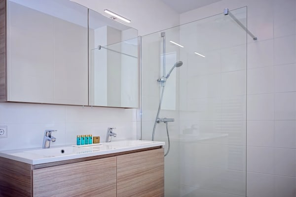 Foto van Gezellig appartement ideaal voor gezinnen. - Vakantiehuis in Breskens - ExteriorSummer