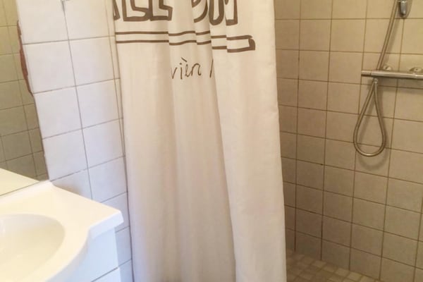 Foto van Duinrooswoning met terras - Vakantiehuis in Breskens - BathRoom