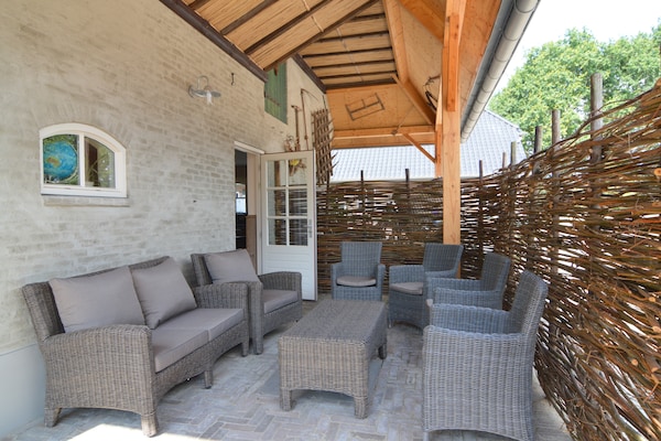 Foto van Vakantiehuis in Haaren met terras - Vakantiehuis in Haaren - TerraceBalcony