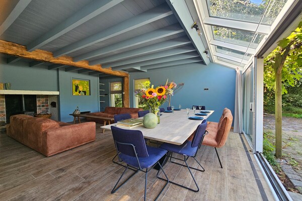 Foto van Dorpswoning in Leende bij Sterrenrestaurant - Vakantiehuis in Leende - DiningRoom