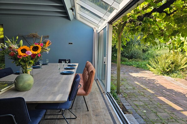 Foto van Dorpswoning in Leende bij Sterrenrestaurant - Vakantiehuis in Leende - TerraceBalcony