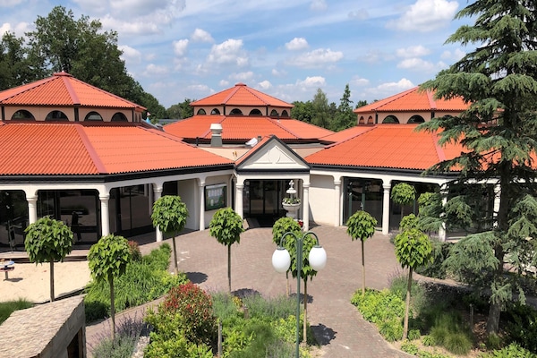 Foto van Moderne bungalow met wasmachine - Vakantiehuis in Arcen - ParkFacilities