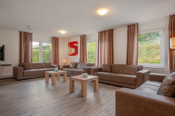 Foto van Villa in Arcen met douche & tuin - Vakantiehuis in Arcen - LivingRoom