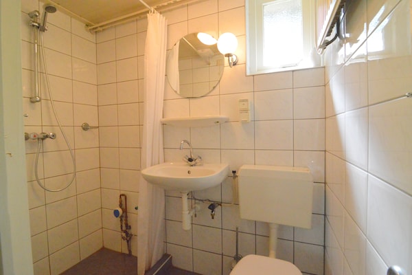 Foto van Vakantiehuis in Stramproy bij natuurgebied - Vakantiehuis in Stramproy - BathRoom