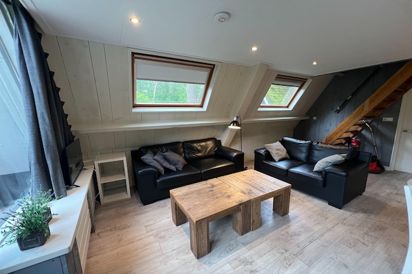 Foto van Bungalow in Limburg bij natuurgebied - Vakantiehuis in Stramproy - LivingRoom