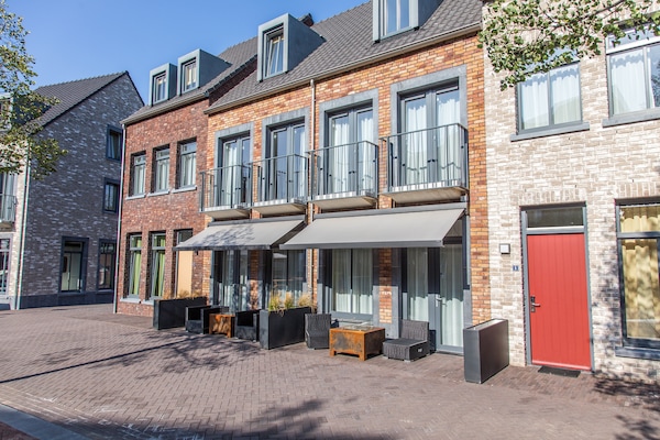 Foto van Moderne retraite in Maastricht - Vakantiehuis in Maastricht - ExteriorSummer