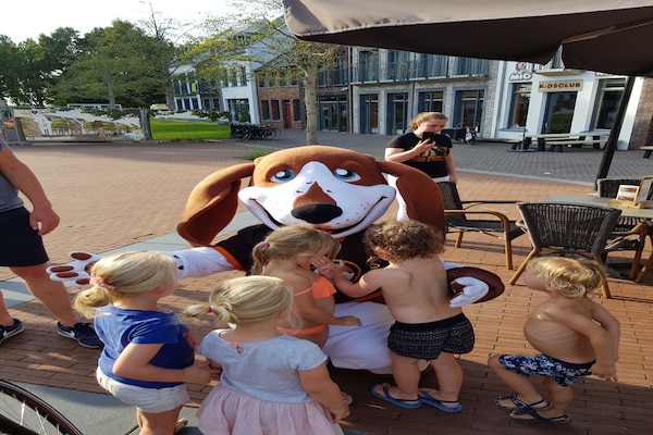 Foto van Villa met uitzicht op vijver bij Maastricht - Vakantiehuis in Maastricht - Ambiance