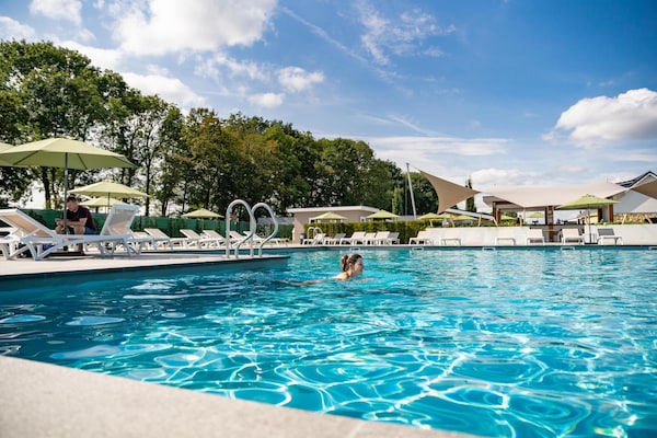 Foto van Vakantiehuis Bemelen bij natuurgebied - Vakantiehuis in Bemelen - PoolOfHouse