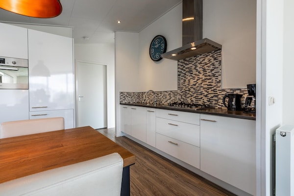 Foto van Vakantiehuis Bemelen bij natuurgebied - Vakantiehuis in Bemelen - Kitchen