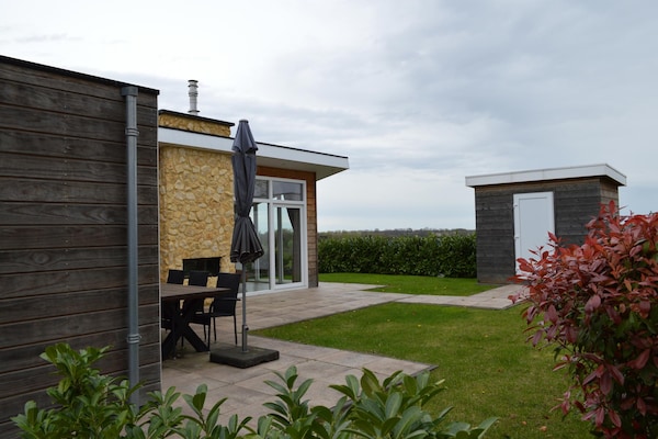 Foto van Vakantiehuis Bemelen bij natuurgebied - Vakantiehuis in Bemelen - ExteriorSummer