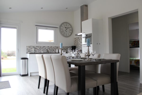 Foto van Vakantiehuis Bemelen bij natuurgebied - Vakantiehuis in Bemelen - DiningRoom