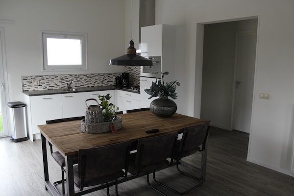 Foto van Vakantiehuis Bemelen bij natuurgebied - Vakantiehuis in Bemelen - Kitchen