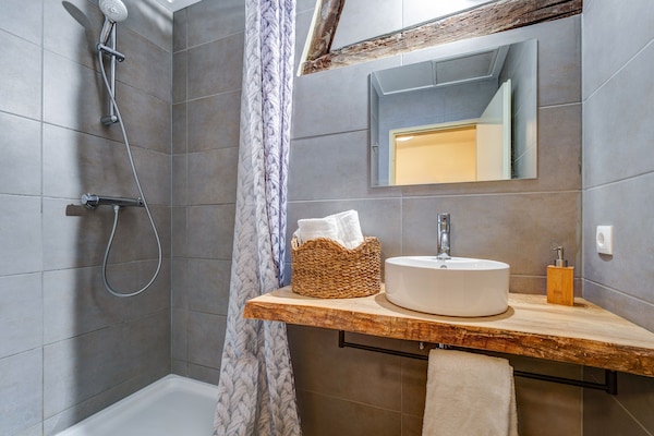 Foto van Huisdiervriendelijke plattelandsvakantie - Vakantiehuis in Voerendaal - BathRoom