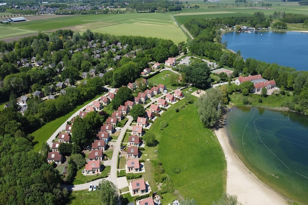 Foto van Bosvilla nabij Nijmegen - Vakantiehuis in Ewijk - ParkFacilities