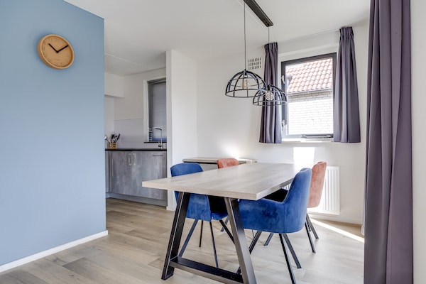 Foto van Bosvilla nabij Nijmegen - Vakantiehuis in Ewijk - DiningRoom